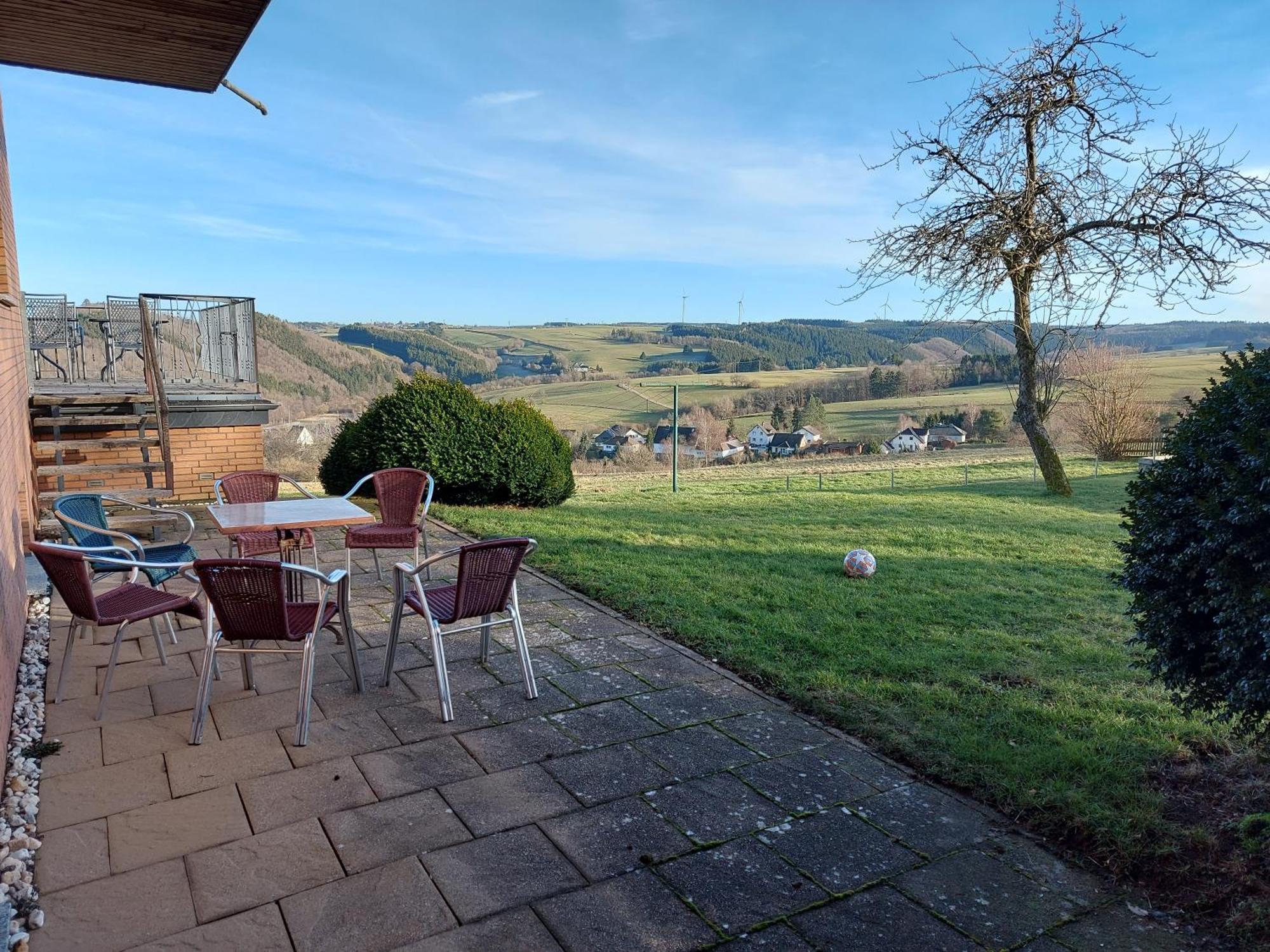 Ferienhaus Hescheld With Private Jacuzzi Hellenthal Exterior photo
