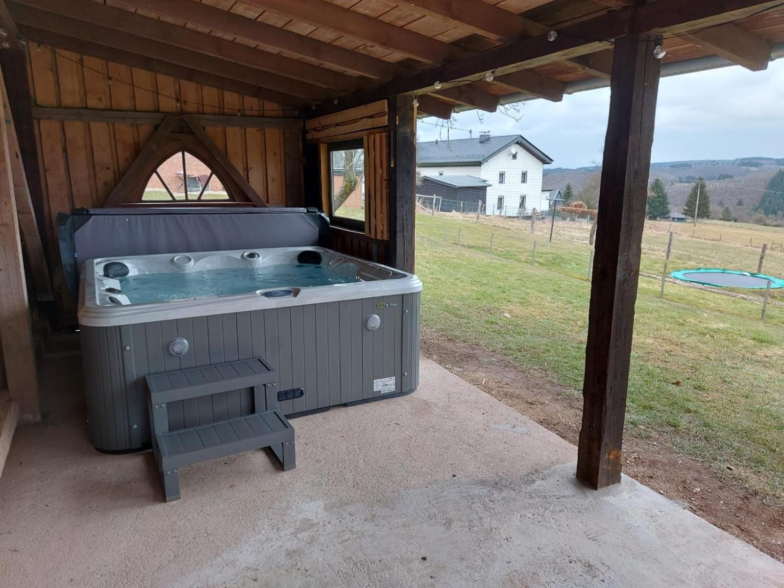 Ferienhaus Hescheld With Private Jacuzzi Hellenthal Exterior photo